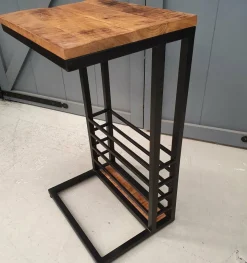 Benoa Bijzettafel industrieel sofa zwart met open vak New