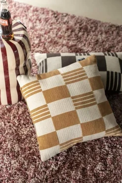 By Boo Kussen Twist 45x45 cm – mosterd Clearance