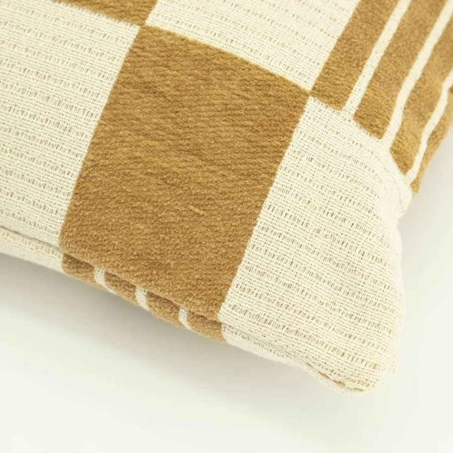 By Boo Kussen Twist 35x55 cm – mosterd Best