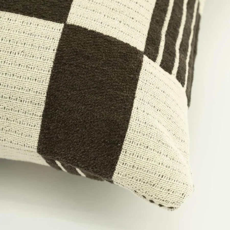 By Boo Kussen Twist 45x45 cm – bruin New