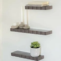 By Boo Wandplank Prinz set van 3- dark taupe Hot