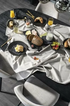 Eleonora Eettafel Aron ovaal 250x110 - zwart Outlet