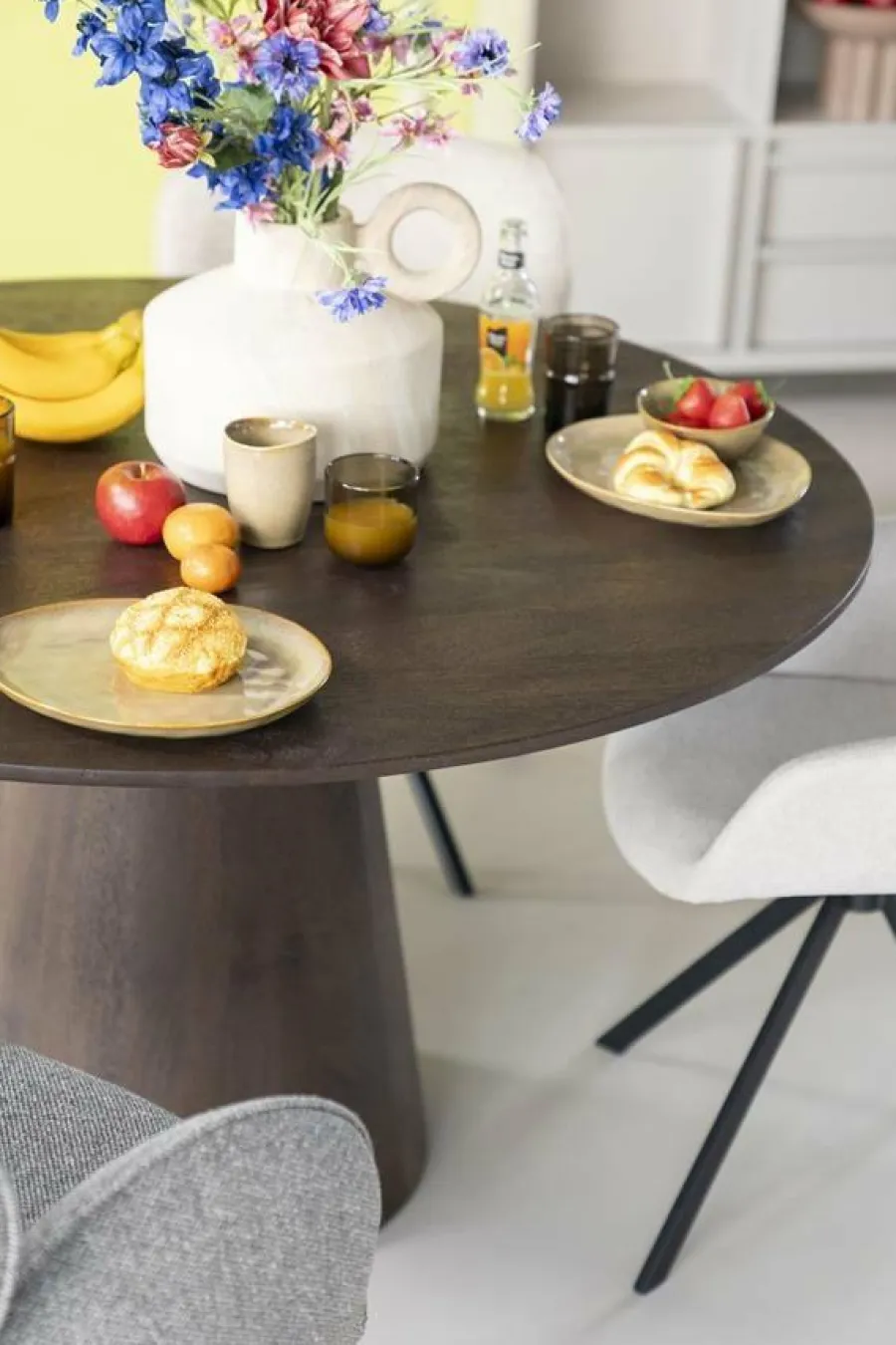 Eleonora Eettafel Aron rond 130 - bruin New
