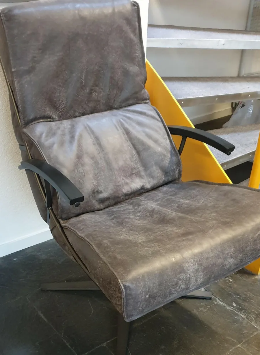 Het Anker Draaifauteuil Rasmus L60 met gestoffeerde armleuning Best