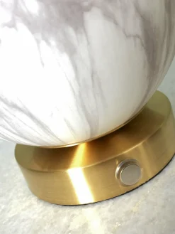 it's about RoMi Tafellamp glas/ijzer Carrara bol wit marmerprint/goud Outlet