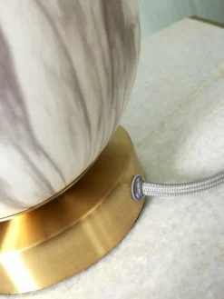 it's about RoMi Tafellamp glas/ijzer Carrara bol wit marmerprint/goud Outlet