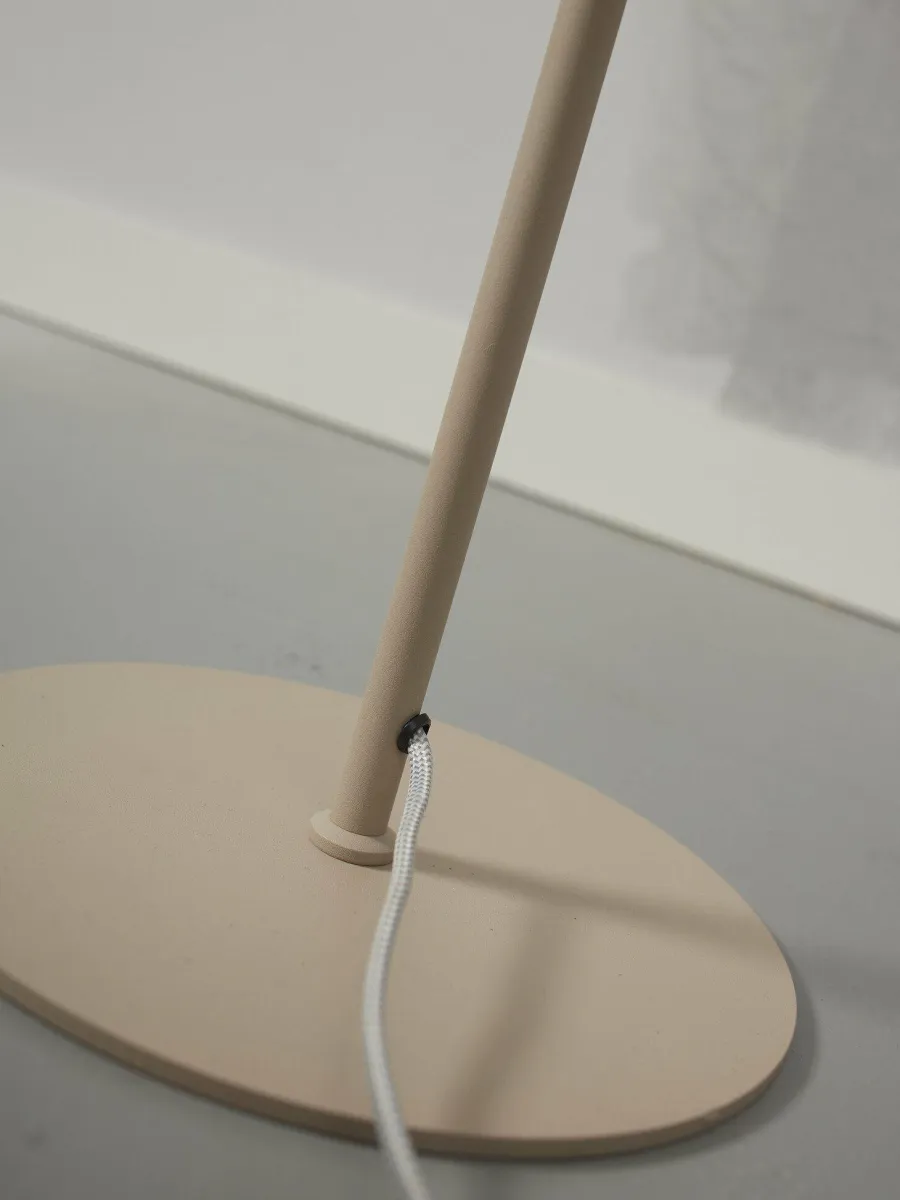 it's about RoMi Vloerlamp Lisbon puntkap zand Clearance