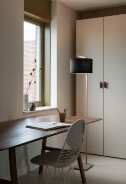 it's about RoMi Vloerlamp Boston zand/kap 3220 zwart Best