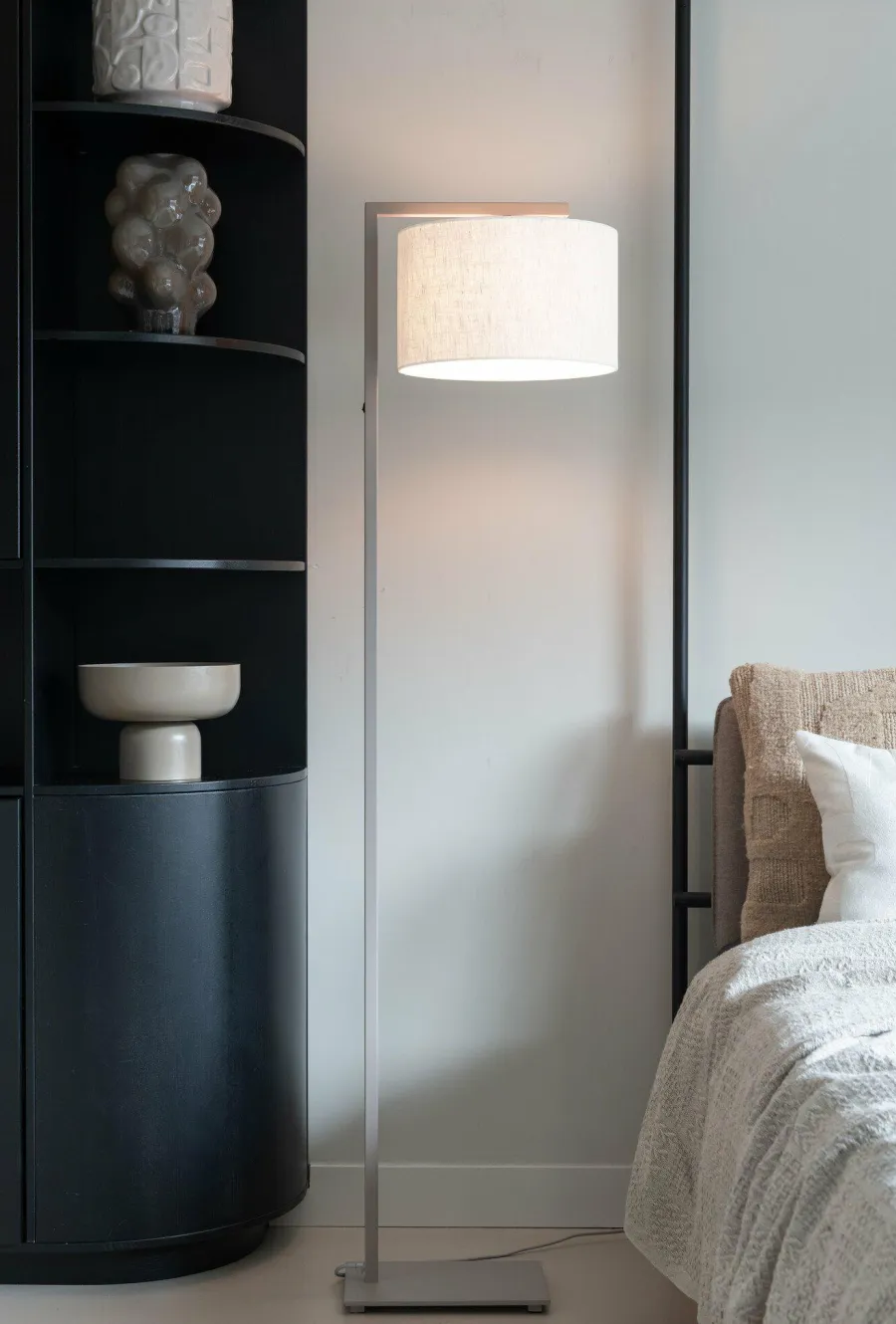 it's about RoMi Vloerlamp Boston zand/kap 3220 wit Hot