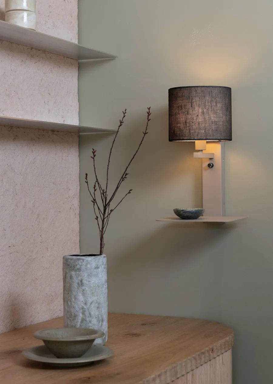 it's about RoMi Wandlamp Florence zand/kap 1815 zwart Hot