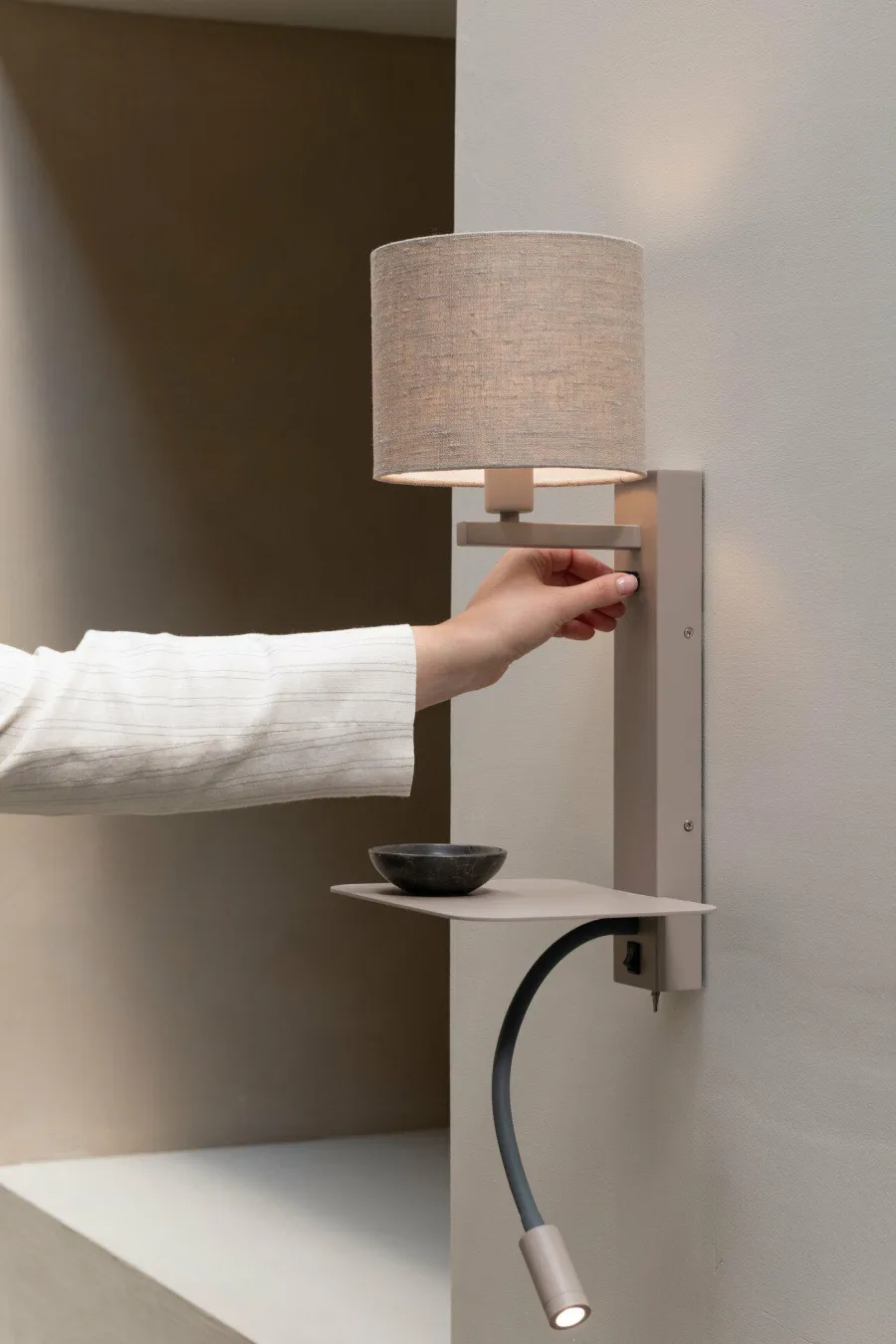 it's about RoMi Wandlamp Florence+leeslamp zand/kap 1815 linnen donker Outlet