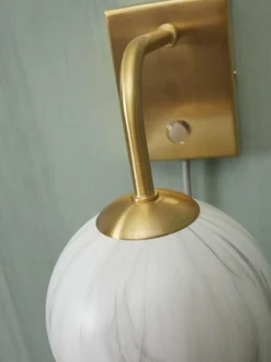 it's about RoMi Wandlamp glas/ijzer Carrara bol wit marmerprint/goud Discount