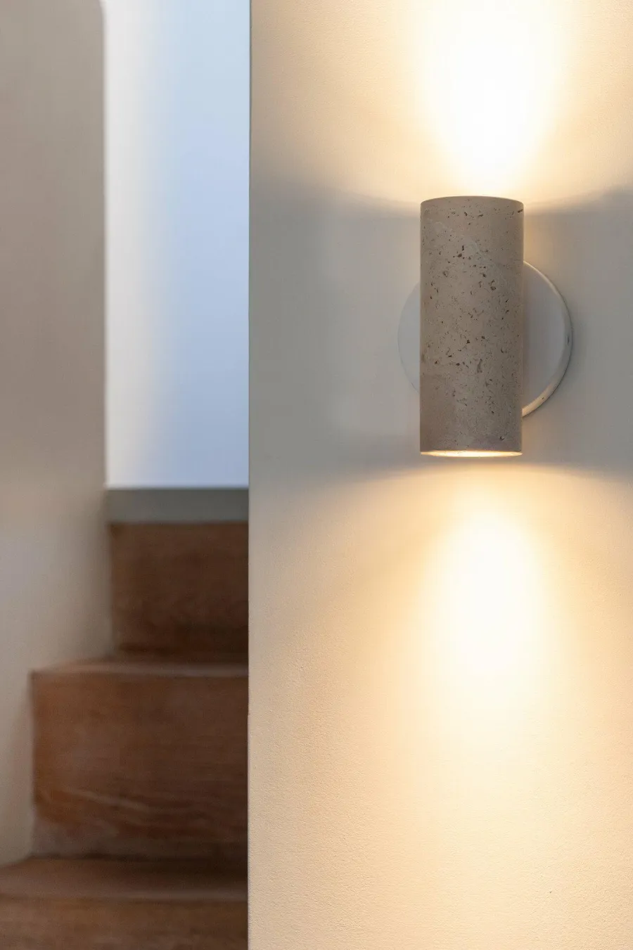 it's about RoMi Wandlamp Tivoli wit Hot