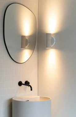 it's about RoMi Wandlamp Tivoli wit Hot