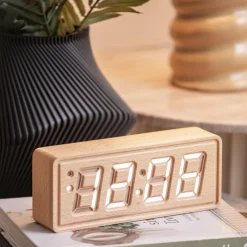 Karlsson Alarmklok Solid hout Engraved licht hout New