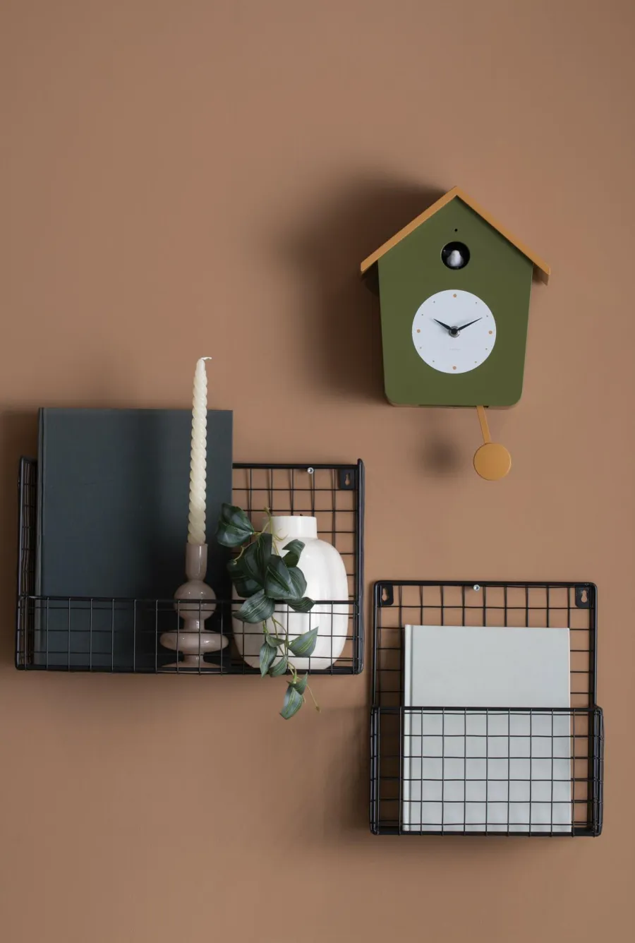 Karlsson Wandklok Cuckoo army groen met geel