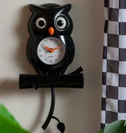 Karlsson Wandklok Owl Pendulum zwart