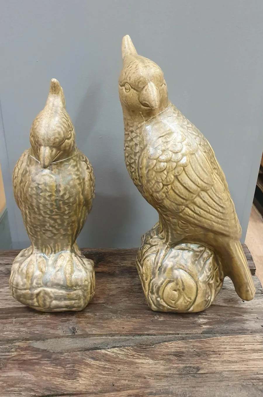 Light en Living Ornament Bird 12x11x28,5 cm shiny olive green New