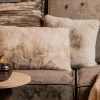 PTMD Kussen Linde Offwhite faux fur square S Clearance