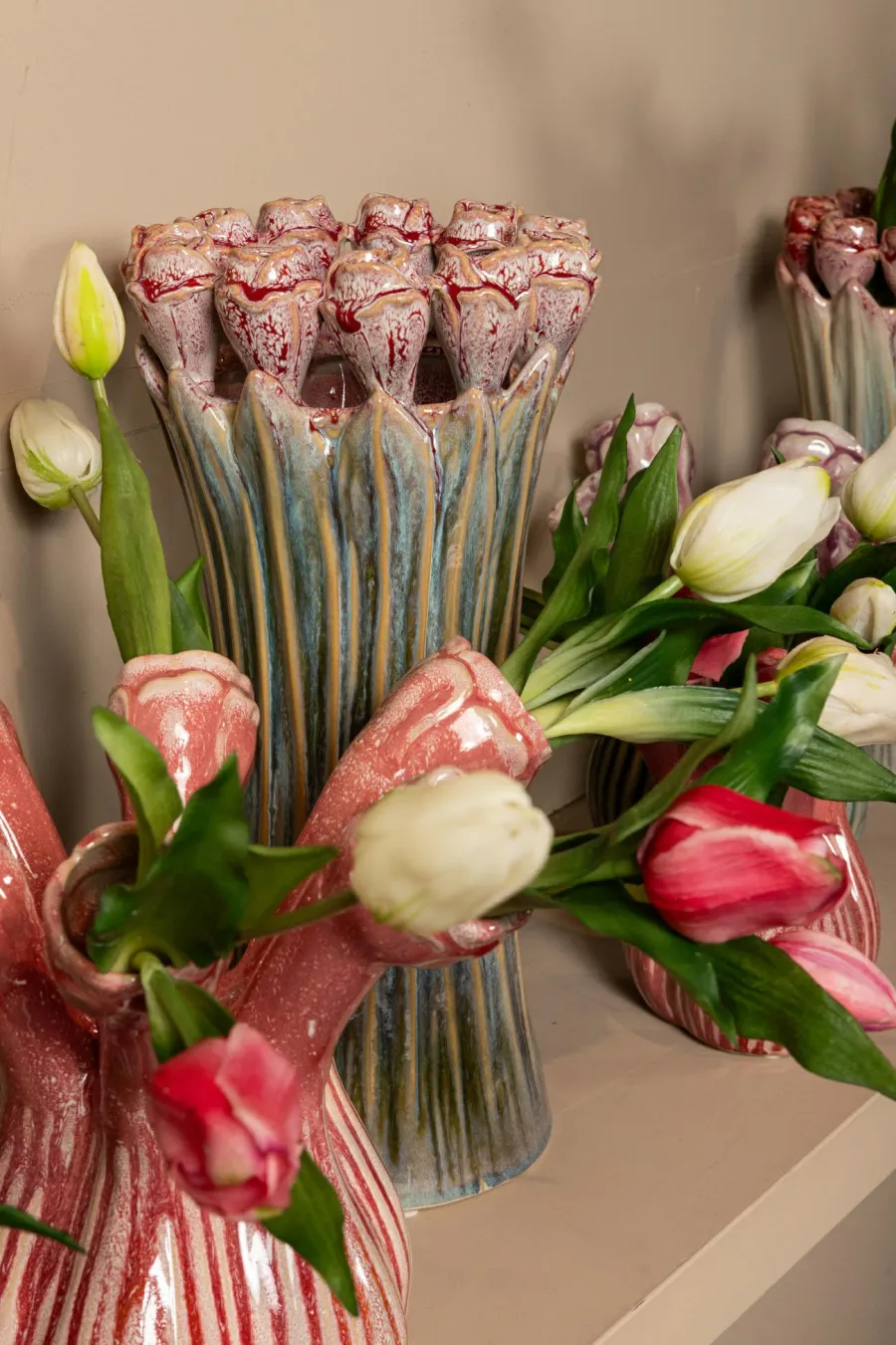 PTMD Vaas Tulips Mint Green ceramic tulip shaped M Hot