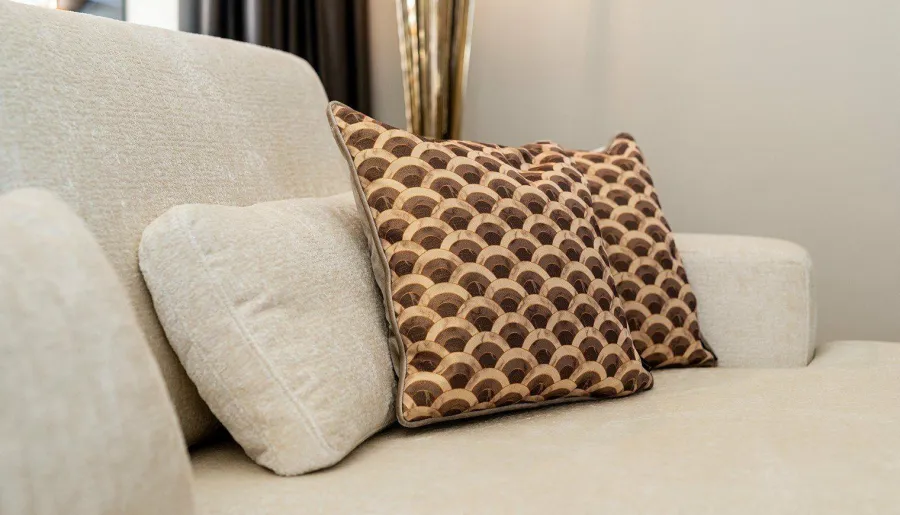 Richmond Interiors Bank Felix lounge links rond + 2.5 zitter white chenille (Bergen 900 white chenille) Online