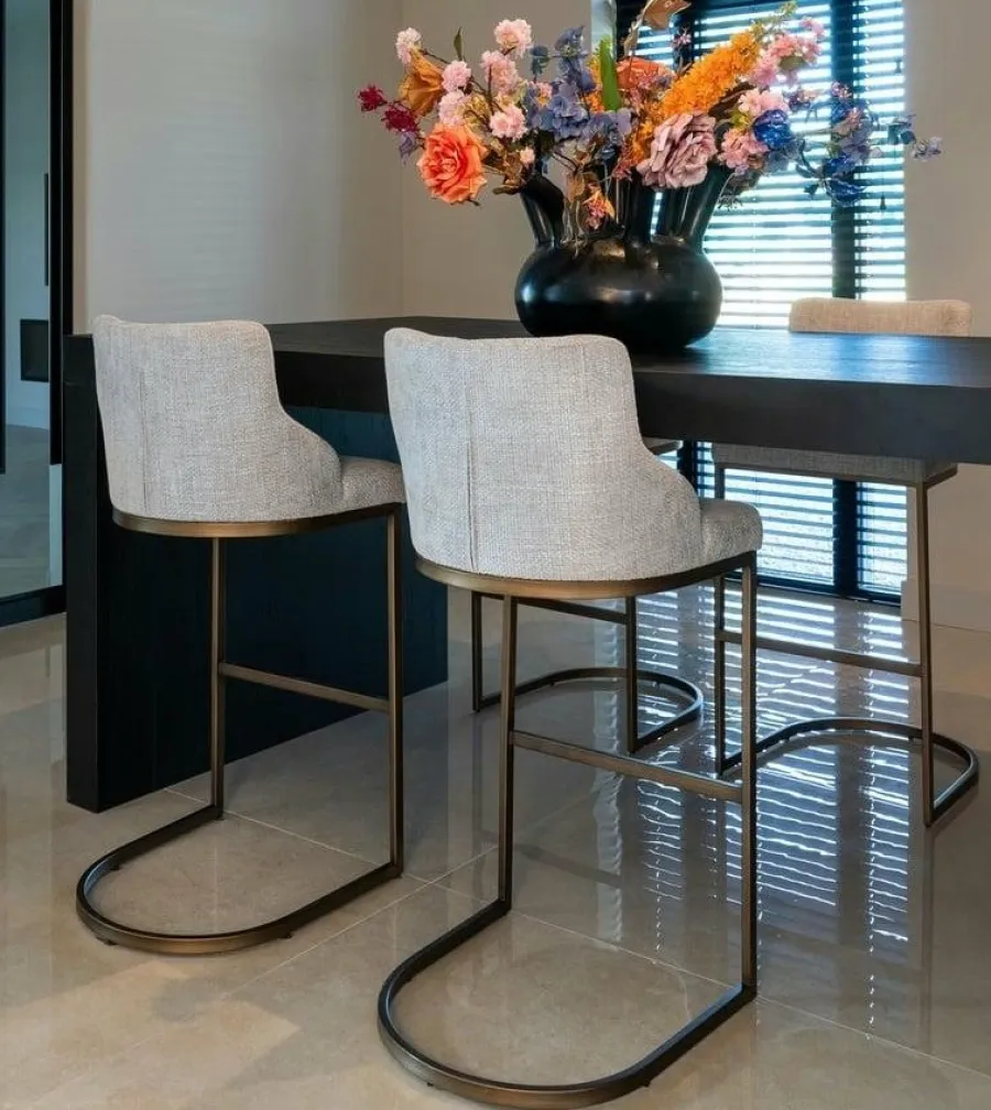 Richmond Interiors Barstoel Bolton natural renagade met geborsteld goud Hot