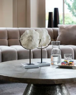 Richmond Interiors Faux koraal Jada op standaard wit