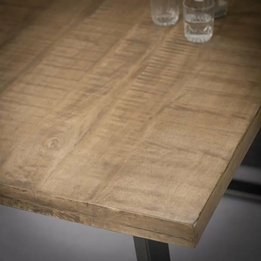 WoonStijl Bartafel 135x70 massief trapeziumvormig Online