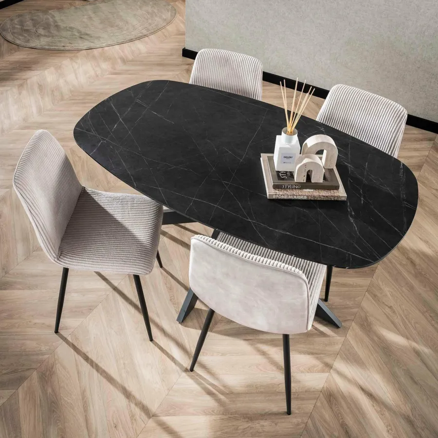 WoonStijl Eetkamertafel 150 deens ovaal zwart bruin New
