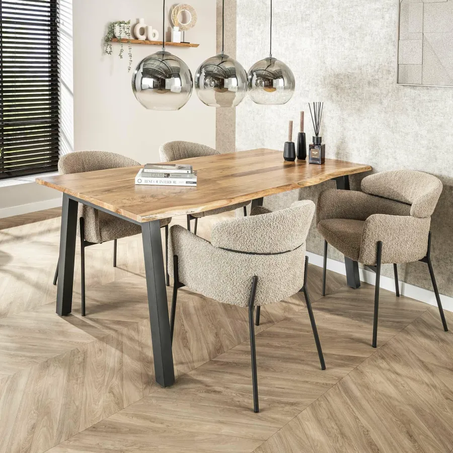 WoonStijl Eetkamertafel 180 edge Hot