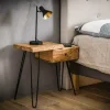 WoonStijl Sidetable / nachtkastje live edge links New