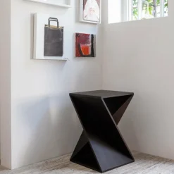 Woood IKEM bijzettafel acacia donkerbruin